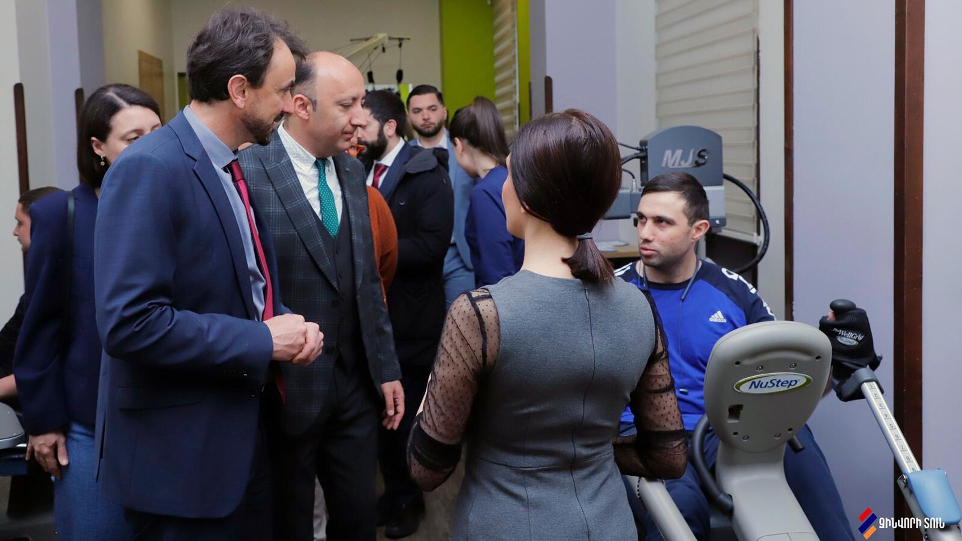 Լիոնի քաղաքապետ Գրեգորի Դուսեն` Զինվորի տանը Լիոնի քաղաքապետ Գրեգորի Դուսեն` Զինվորի տանը - Sputnik Արմենիա, 1920, 12.04.2023