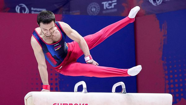 Член сборной Армении по спортивной гимнастике Артур Давтян на Чемпионате Европы в Анталии - Sputnik Армения