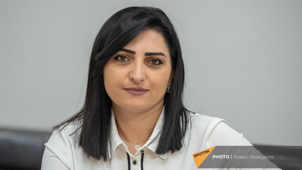 Депутат Тагуи Товмасян в гостях радио Sputnik - Sputnik Армения