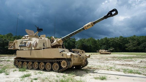 Тяжелая военная техника M109 howitzer  - Sputnik Армения