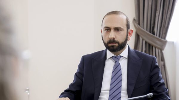 Արարատ Միրզոյան - Sputnik Արմենիա