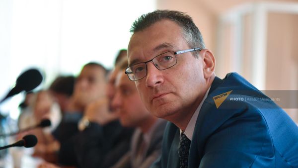 Кандидат исторических наук, доцент РГГУ, эксперт Российского совета по международным делам Александр Гущин на полях международного форума Точки Роста: региональная безопасность и мир на пространстве Большой Евразии (26 апреля 2023). Еревaн - Sputnik Армения