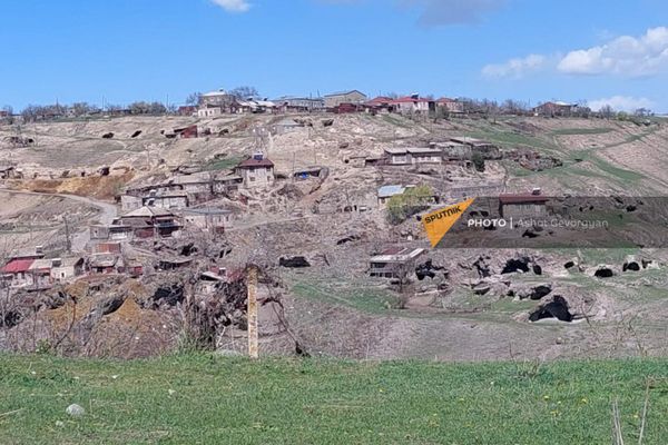 Вид на село Тех в Сюникской области - Sputnik Армения