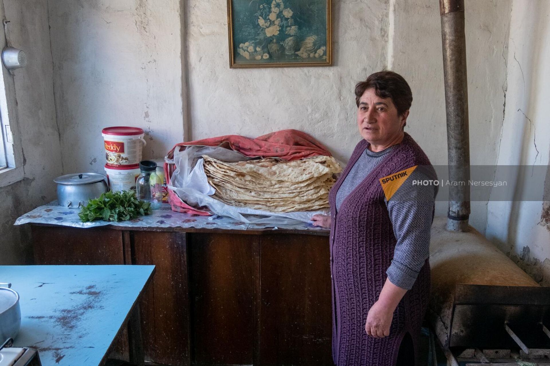 Пчеловод Вардуш Хачатрян, основавшая бизнес в рамках гранта военнослужащим, получившим ранения - Sputnik Արմենիա, 1920, 28.04.2023
