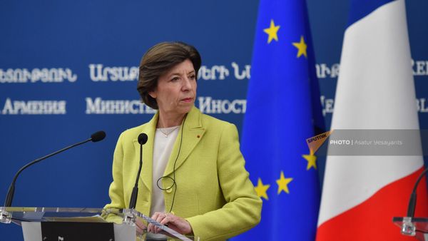 Совместная пресс-конференция министров иностранных дел Армении и Франции Арарата Мирзояна и Катрин Колонны по итогам встречи (28 апреля 2023). Еревaн - Sputnik Армения