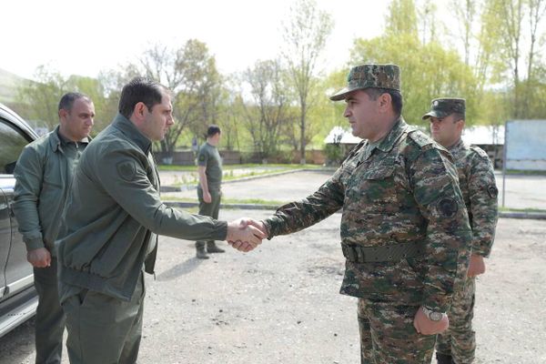 Սուրեն Պապիկյանն անակնկալ ստուգայցով եղել է ՊՆ N զորամասերում - Sputnik Արմենիա