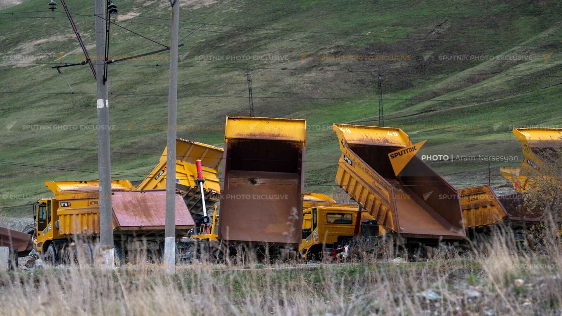 Բեռնատարների կայանատեղ Սոթքի հանքի մոտ Բեռնատարների կայանատեղ Սոթքի հանքի մոտ - Sputnik Արմենիա, 1920, 07.05.2023