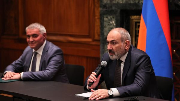 Նիկոլ Փաշինյանը Չեխիայում հայ համայնքի հետ հանդիպմանը - Sputnik Արմենիա