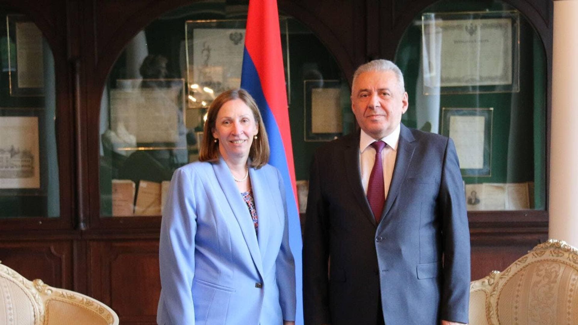 Վաղարշակ Հարությունյանը հանդիպել է Լին Թրեյսիի հետ - Sputnik Արմենիա, 1920, 05.05.2023