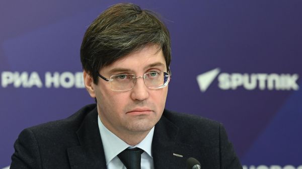 Доцент кафедры истории стран Ближнего и Среднего Востока Института стран Азии и Африки МГУ им. М.В. Ломоносова Павел Шлыков - Sputnik Армения