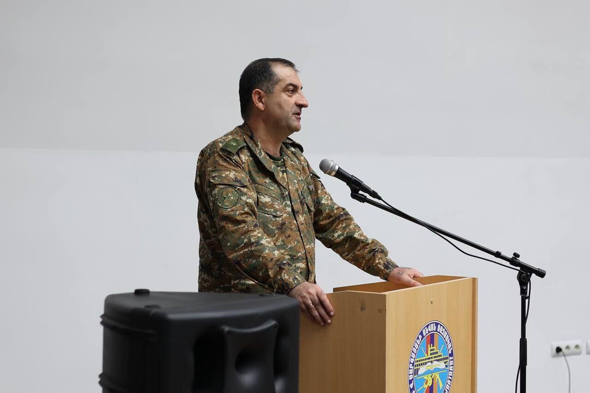 Начальник Генштаба ВС РА Эдвард Асрян на мероприятии по завершению 25-дневных учебных сборов в военном университете им. Саркисяна (.13 мая 2023). Еревaн - Sputnik Армения, 1920, 13.05.2023