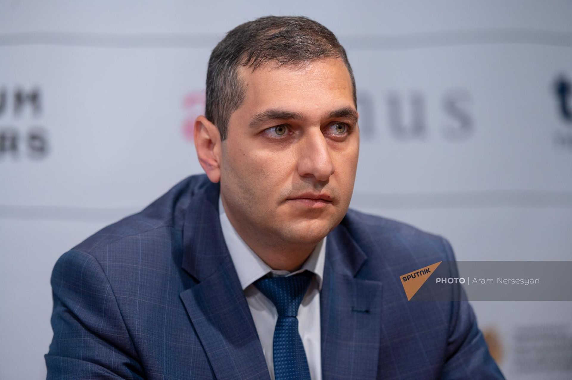 Замминистра здравоохранения Артак Джумаян на пресс-конференции, посвященной предстоящей в Армении 15-й Азиатской конференции Международного общества детской онкологии (SIOP Asia 2023 XV Congress) Вместе против рака (18 мая 2023). Еревaн - Sputnik Армения, 1920, 18.05.2023