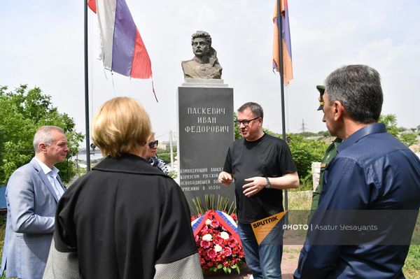 В Ереване отметили день рождения генерала Паскевича (19 мая 2023). Ереван - Sputnik Армения