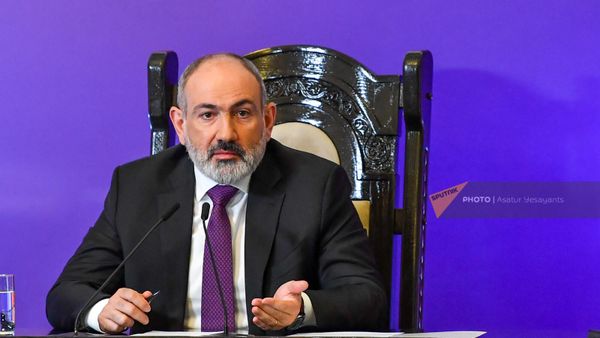 Նիկոլ Փաշինյանը ասուլիսին - Sputnik Արմենիա