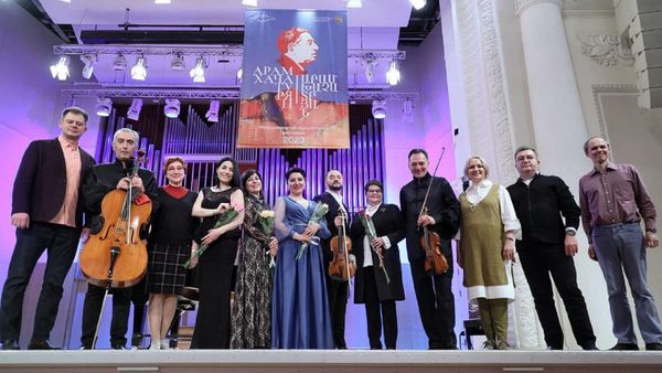Участники международного фестиваля, посвященного 120-летию со дня рождения композитора Арама Хачатуряна (22 мая 2023). Екатеринбург - Sputnik Армения