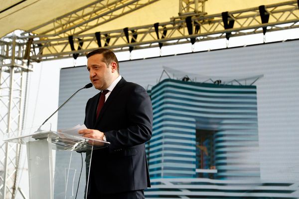 Премьер-министр Никол Пашинян присутствовал на церемонии закладки технологического центра Далан (23 мая 2023). Еревaн - Sputnik Армения