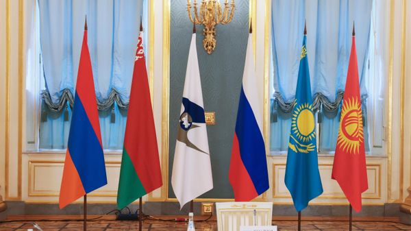 Флаги стран-участник Евразийского экономического союза (ЕАЭС)  - Sputnik Армения