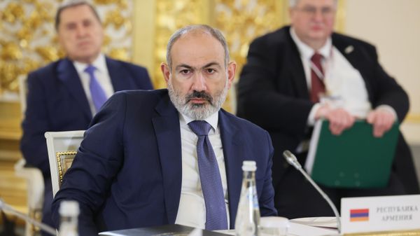 Премьер-министр Республики Армения Никол Пашинян на заседании высшего Евразийского экономического совета (ВЕЭС) в узком составе (25 мая 2023). Москва - Sputnik Армения