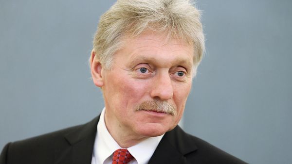 Заместитель руководителя администрации президента РФ, пресс-секретарь президента РФ Дмитрий Песков - Sputnik Армения