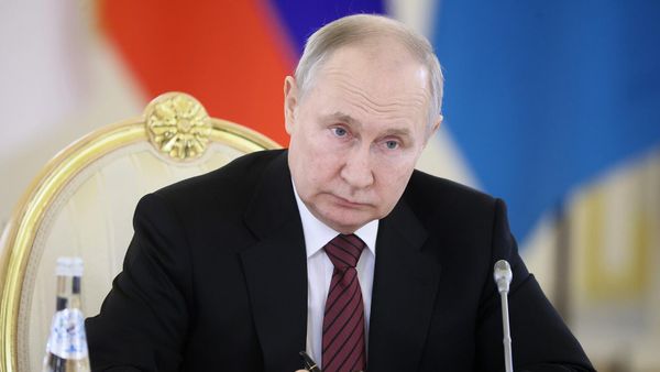 Президент РФ Владимир Путин проводит заседание высшего Евразийского экономического совета в расширенном составе (25 мая 2023). Москвa - Sputnik Армения