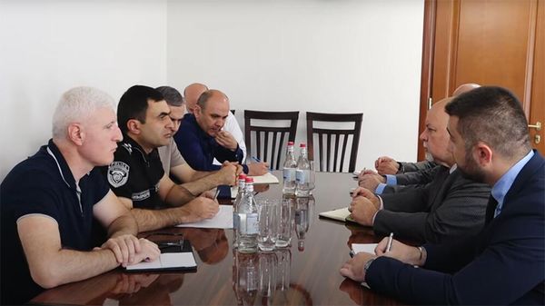 Заместитель начальника полиции МВД принял делегацию Министерства юстиции США (26 мая 2023). Еревaн - Sputnik Армения