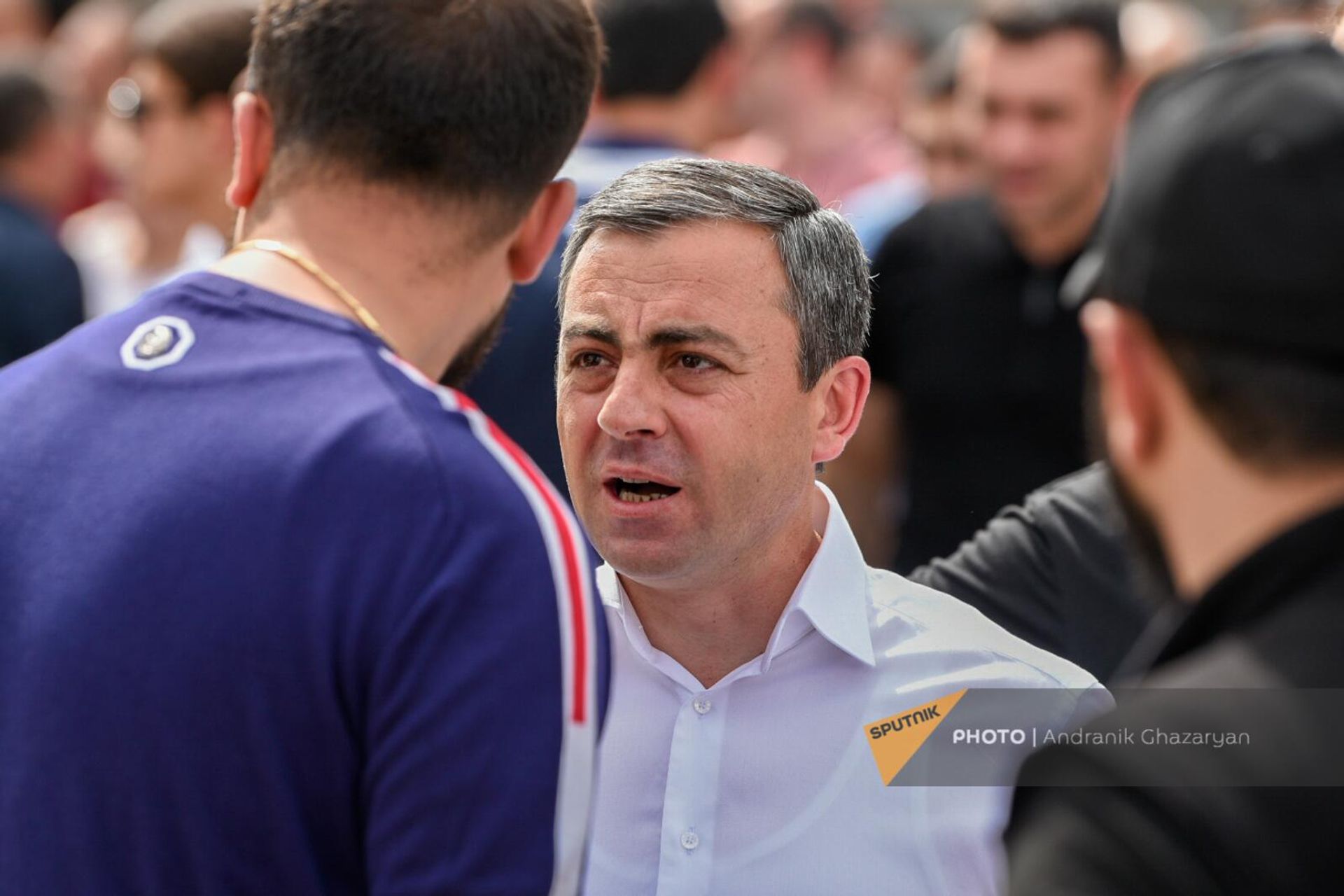 Ишхан Сагателян на акции АРФ Дашнакцутюн, приуроченной ко Дню Первой Республики (28 мая 2023). Еревaн Ишхан Сагателян на акции АРФ Дашнакцутюн, приуроченной ко Дню Первой Республики (28 мая 2023). Еревaн - Sputnik Արմենիա, 1920, 28.05.2023