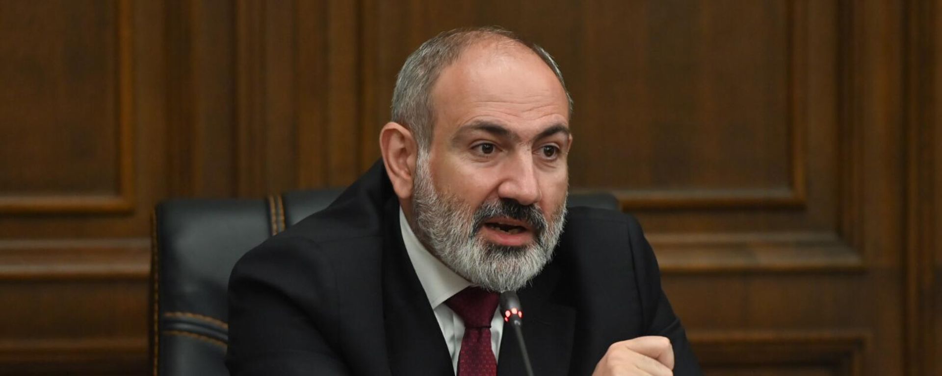 Премьер-министр Никол Пашинян на обсуждении бюджетного отчета 2022 года (29 мая 2023). Еревaн - Sputnik Армения, 1920, 18.04.2024