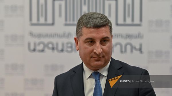 Գնել Սանոսյան - Sputnik Արմենիա