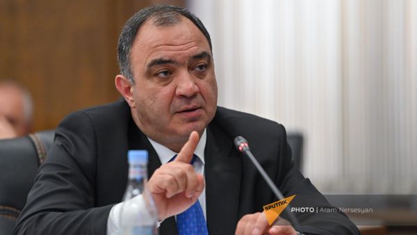 Глава МВД Ваге Казарян на обсуждении бюджетного отчета 2022 года (29 мая 2023). Еревaн - Sputnik Армения