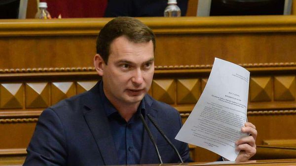 Заместитель председателя фракции Голос Ярослав Железняк на заседании Верховной Рады Украины (17 ноября 2020). Киев - Sputnik Армения