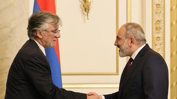 Նիկոլ Փաշինյանն ու Գիժերմո Անդրադան - Sputnik Արմենիա