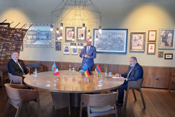 Եռակողմ հանդիպում Մոլդովայում Եռակողմ հանդիպում Մոլդովայում - Sputnik Արմենիա