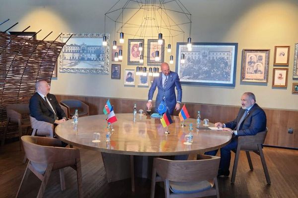 Եռակողմ հանդիպում Մոլդովայում Եռակողմ հանդիպում Մոլդովայում - Sputnik Արմենիա