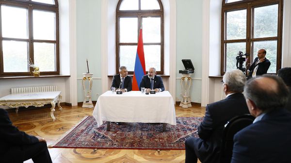 Նիկոլ Փաշինյանի հանդիպումը Մոլդովայի հայ համայնքի հետ - Sputnik Արմենիա