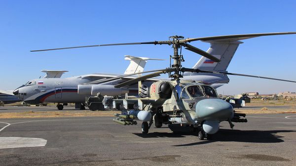 Летчики армейской и оперативно-тактической авиации военной базы ЮВО в Армении получили первые полетные задания от командира авиабазы в рамках специального занятия в новом учебном периоде - Sputnik Армения
