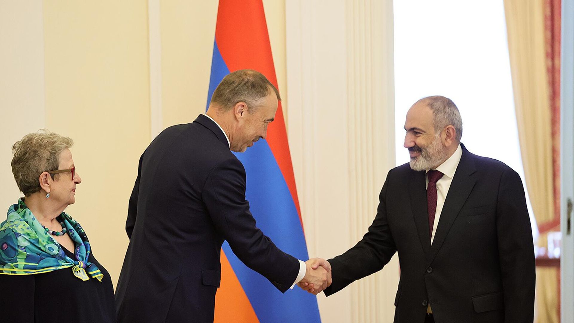 Премьер-министр Никол Пашинян принял специального представителя ЕС по Южному Кавказу и кризису в Грузии Тойво Клаара (6 июня 2023). Еревaн - Sputnik Армения, 1920, 06.06.2023