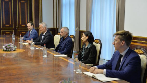 Վհագն Խաչատուրյանն ընդունել է Միխայել Ռոթին - Sputnik Արմենիա