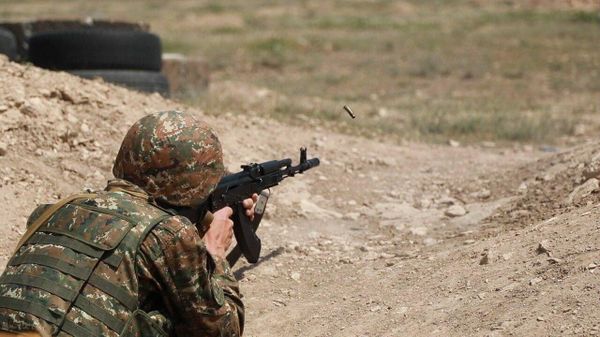 В рамках процесса аттестации военнослужащих в учебных центрах ВC был проверен уровень индивидуальной физической подготовки бенефициаров программы Защитник Отечества (7 июня 2023) - Sputnik Армения