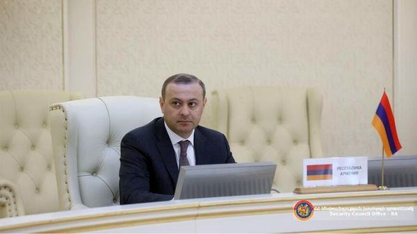 Секретарь Совбеза Армен Григорян на очередном заседании секретарей Совбеза стран-членов ОДКБ (8 июня 2023). Минск - Sputnik Армения