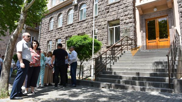 ՀՀ կենտրոնական ընտրական հանձնաժողովի մոտ - Sputnik Արմենիա