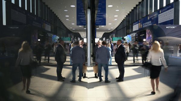 Участники форума в конгрессно-выставочном центре Экспофорум (15 июня 2023). Санкт-Петербург - Sputnik Армения