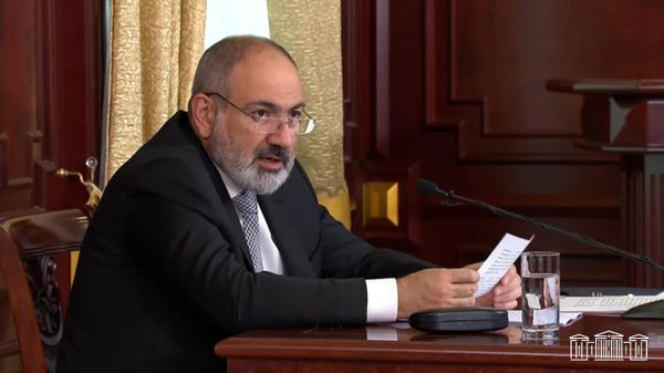 Премьер-министр Никол Пашинян на заседании комиссии НС по изучению обстоятельств 44-дневной войны (20 июня 2023). Еревaн - Sputnik Армения