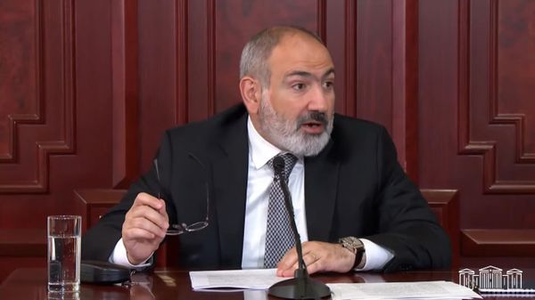 Премьер-министр Никол Пашинян на заседании комиссии НС по изучению обстоятельств 44-дневной войны (20 июня 2023). Еревaн Премьер-министр Никол Пашинян на заседании комиссии НС по изучению обстоятельств 44-дневной войны (20 июня 2023). Еревaн - Sputnik Армения