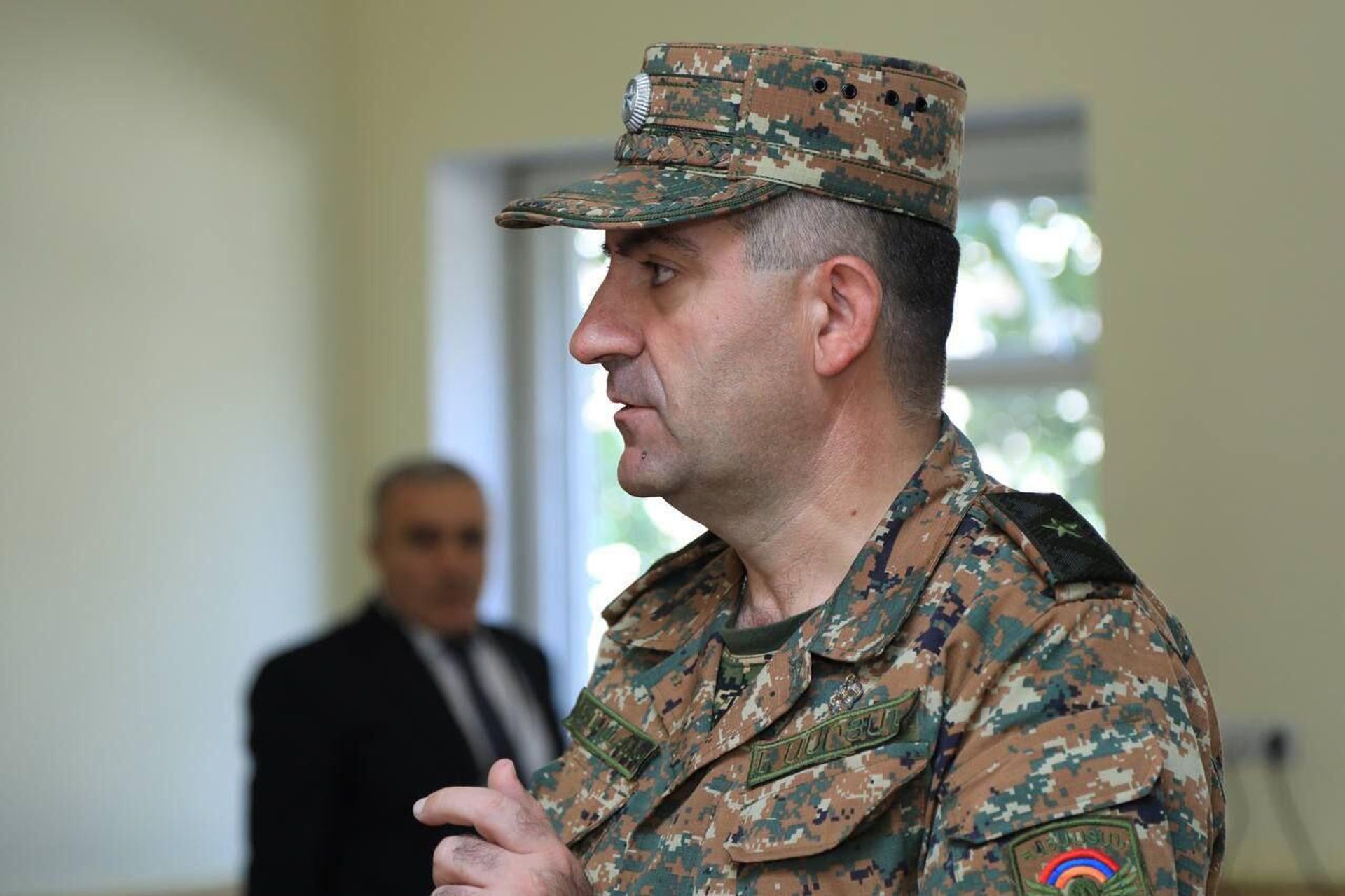 Начальник ГШ ВС РА Эдвард Асрян посетил центральный республиканский сборный пункт (20 июня 2023). Еревaн - Sputnik Արմենիա, 1920, 20.06.2023