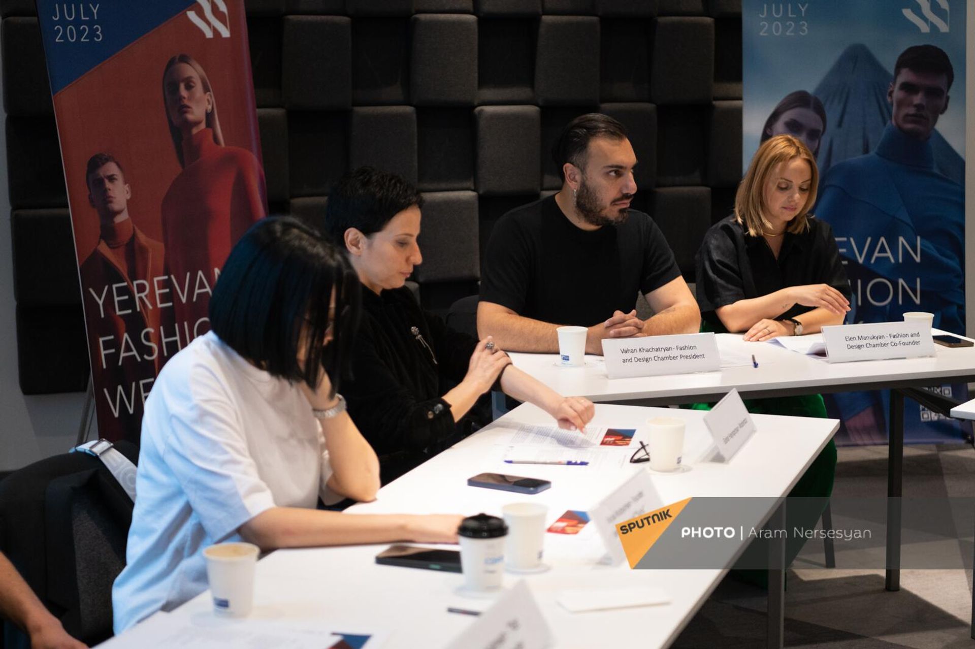 Пресс-конференция, посвященная YEREVAN FASHION WEEK (23 июня 2023). Еревaн - Sputnik Արմենիա, 1920, 23.06.2023