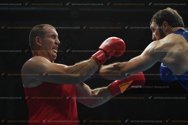 Давид Чалоян во время боя с сербом Владаном Бабичем в мужской весовой категории 92+ кг. на III Европейских Летних Играх (25 июня 2023). Краков - Sputnik Армения