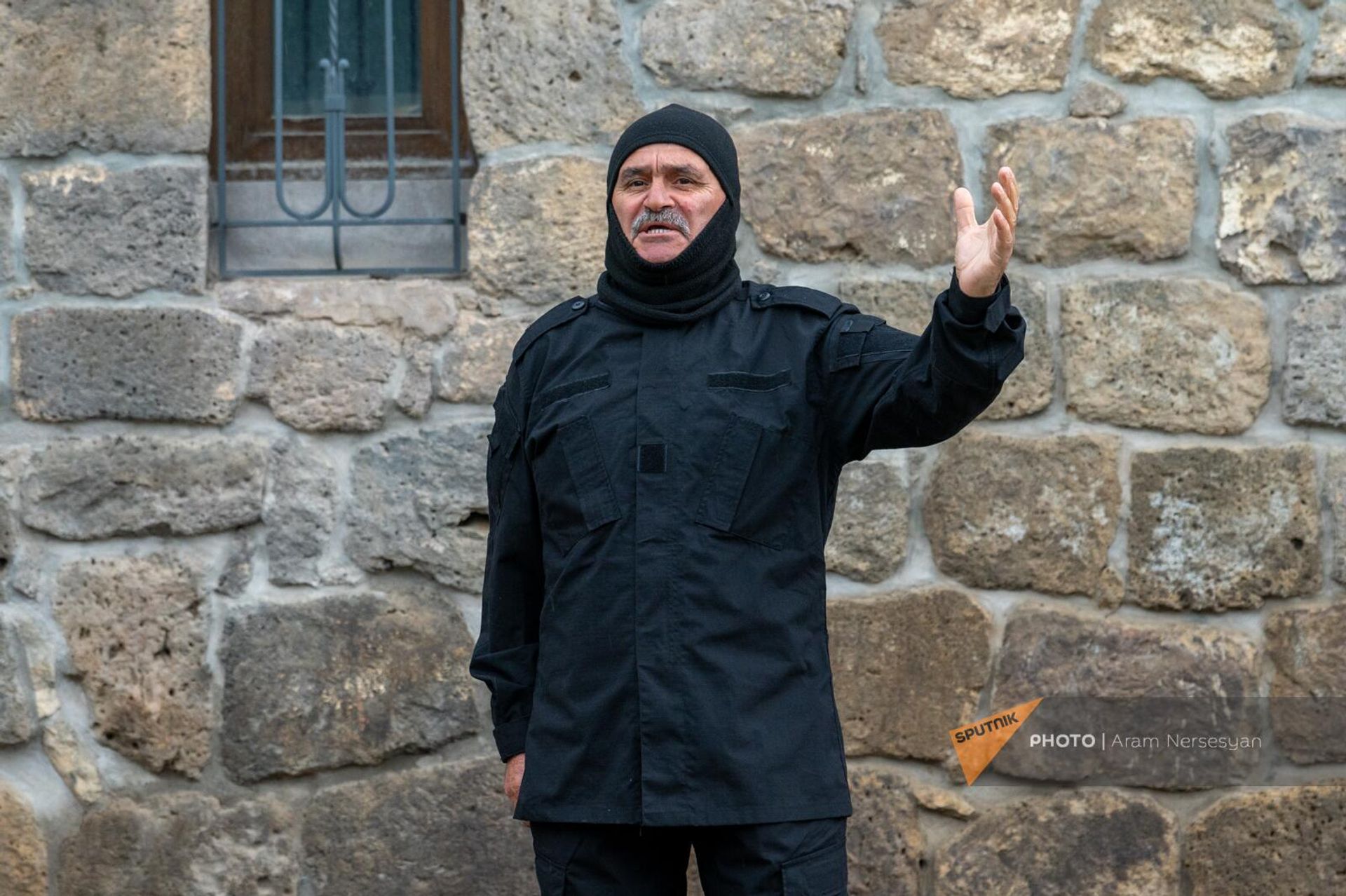 Актер Артавазд Григорян в роли Гарегина Нжде на фестивале В горах в Татеве Актер Артавазд Григорян в роли Гарегина Нжде на фестивале В горах в Татеве - Sputnik Армения, 1920, 26.06.2023