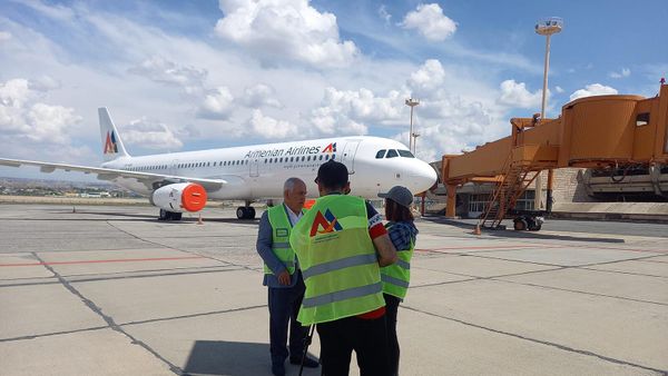 Самолет Armenian Airlines в аэропорту Звартноц - Sputnik Армения