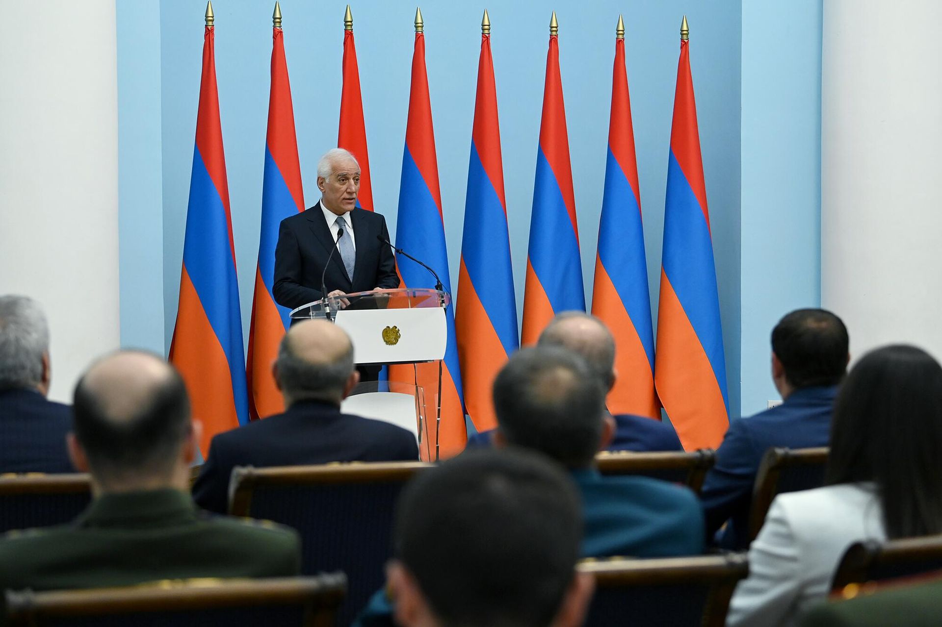 Президент Ваагн Хачатурян на церемонии присвоения высоких званий по случаю Дня Конституции (5 июля 2023). Еревaн - Sputnik Արմենիա, 1920, 05.07.2023