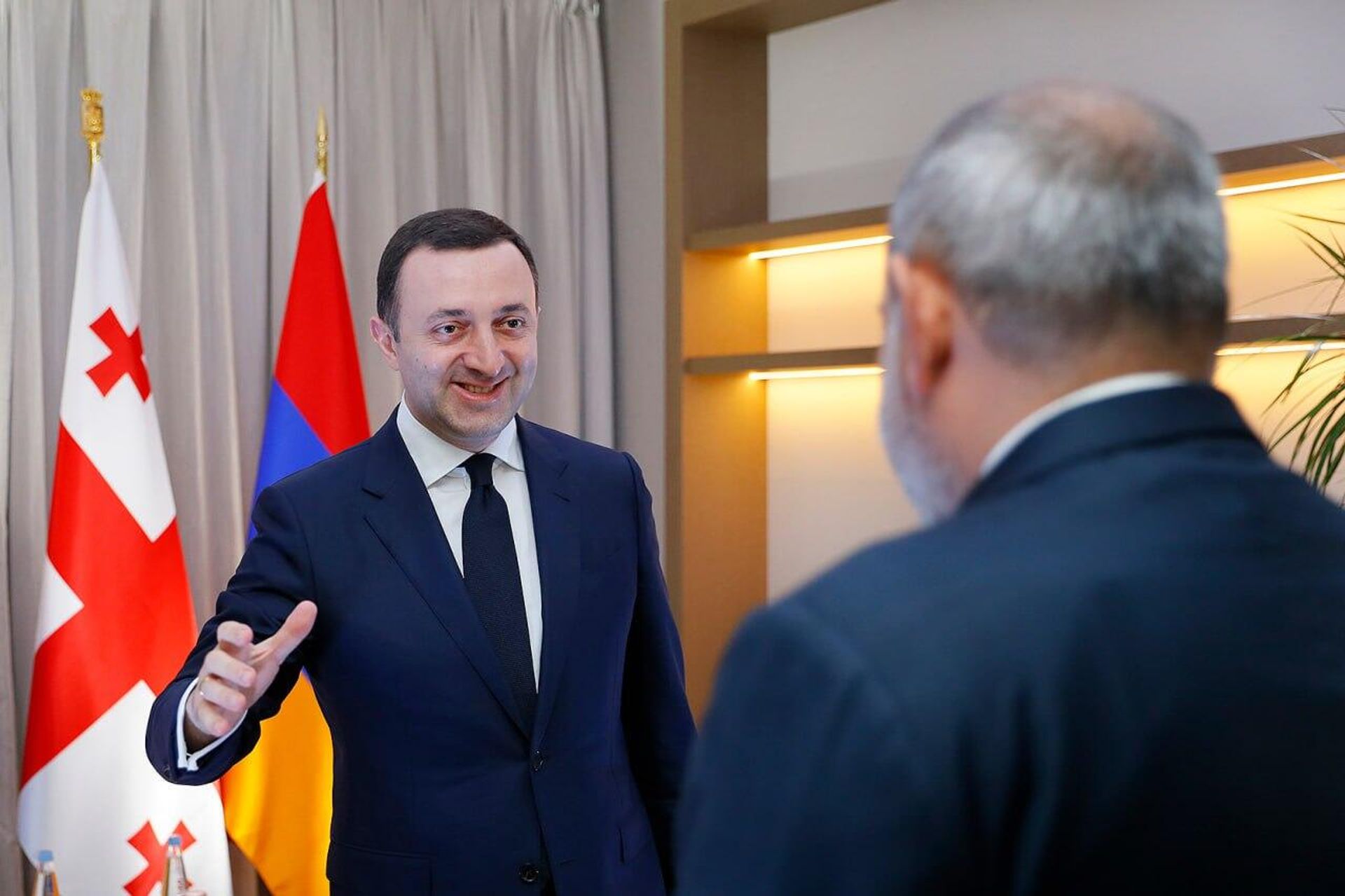 Встреча премьер-министров Армении и Грузии Никола Пашиняна и Ираклия Гарибашвили (7 июля 2023). Батуми - Sputnik Արմենիա, 1920, 07.07.2023